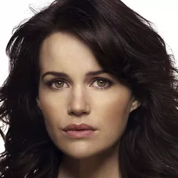 卡拉·裘吉諾 飾演 Dr. Alex Friedman