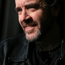 Tom Woodruff Jr. 飾演 Siphon