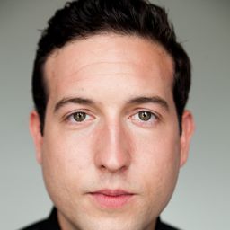 克里斯·馬奎特 飾演 Pope