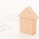 相続税における土地の評価についてお聞きします。
大型店舗に駐車場として土地を貸ているとします。
評価額は約29300000円、課税標準額は約20400000円です。 路線価が定められていない地域なので倍率方式で土地の評価額を算定することになりますが、この場合所定の倍率（当該地区では1・1です）をかけるのは評価額の約29300000円という事でよろしいでしょうか？