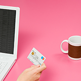 アマゾンのプライム会員登録しようと思いアマゾンのギフト券をローソンのLoppiにてオンライン購入しました。実際家に帰ってプライム会員登録をしてみた訳ですが登録にはギフト券番号が必要で結 局ギフト券番号が分からず登録出来ませんでした。

Loppiのギフト券番号の確認方法を知りたいです。因みにローソンから頂いた（お客様控え）にはギフト券番号の記載がありませんでした。